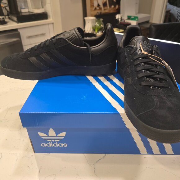 adidas Originals Gazelle Triple Black CQ2809 Men’s US Size 10 Shoes Trainers NEW - Picture 3 of 11